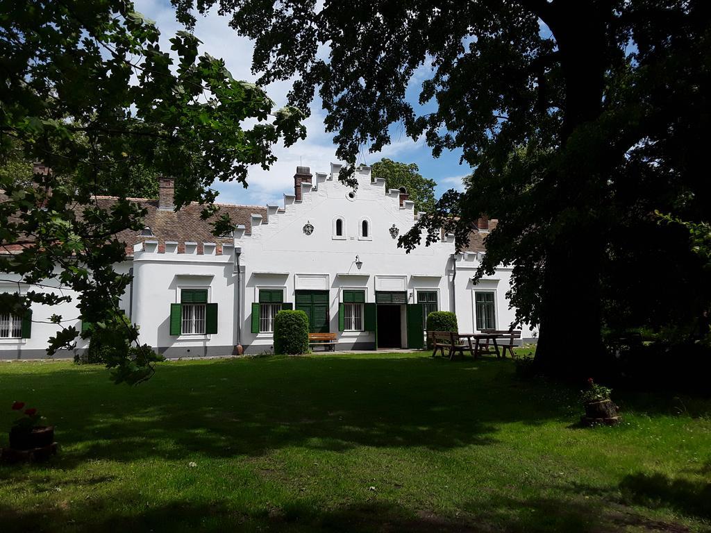 Igmandy Kuria Hotel Nagybajom Buitenkant foto